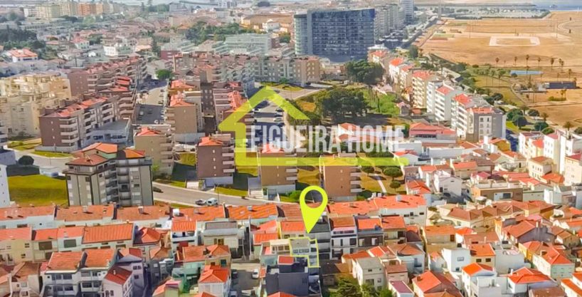 Encantadora moradia, para reabilitar, com vista para o mar, na Figueira da Foz FH2323 2