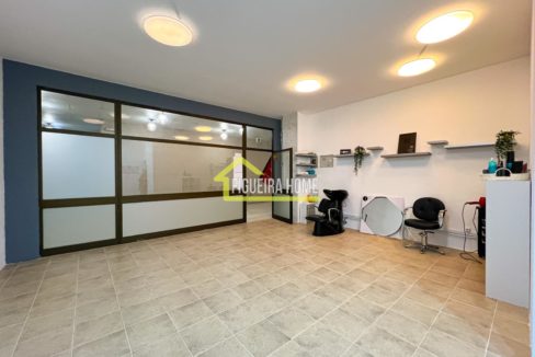 Espaço Comercial para Arrendamento Perto da Praia FH2532 3